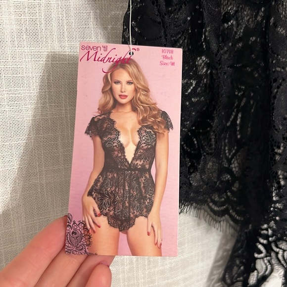 NWT - Black lace nighty - size M - Picture 2 of 2